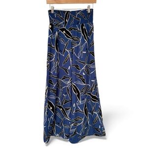 Sienna Sky Resort Wear Wide Leg Pull On Pants in Blue and Black Leaf - Size M